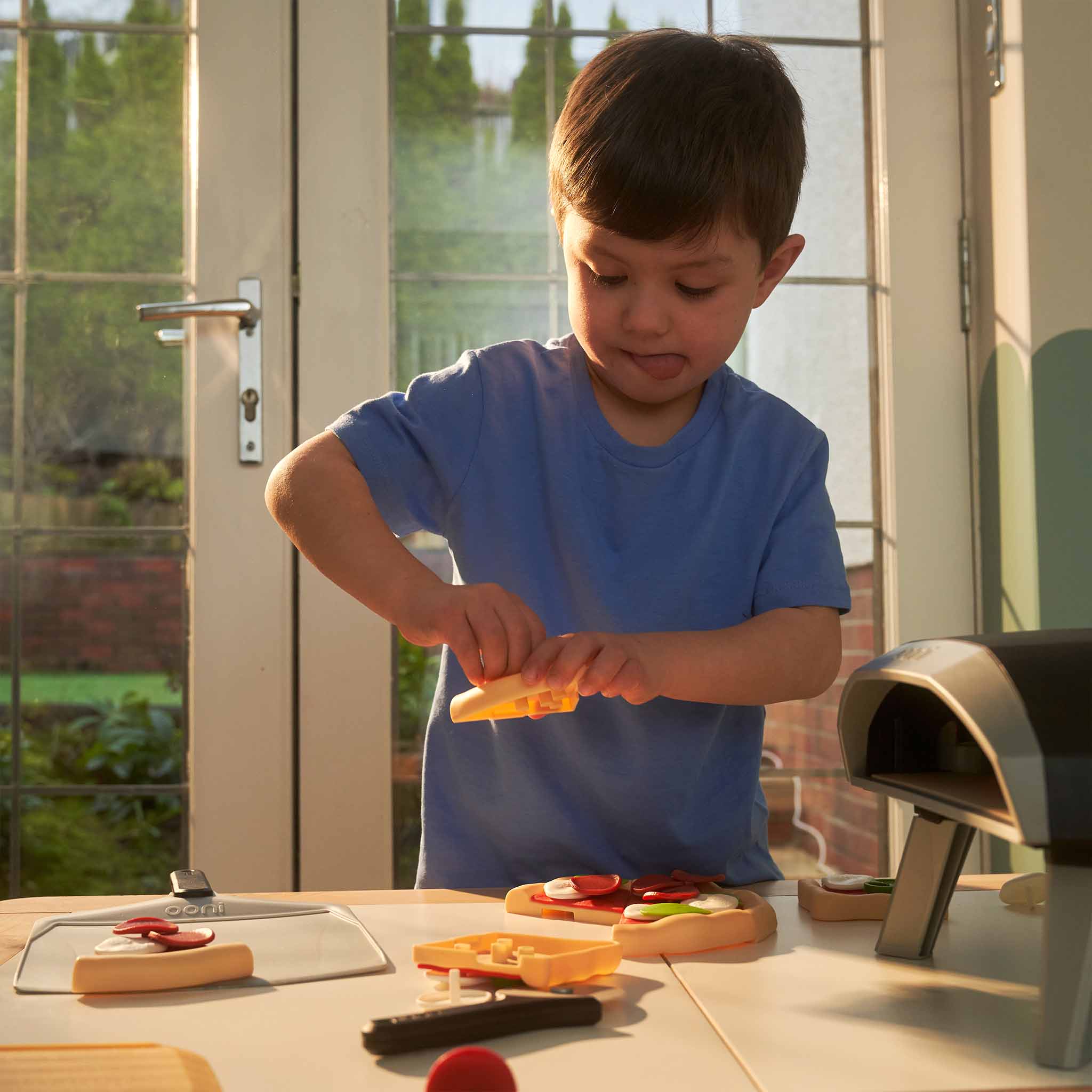 Casdon Ooni Toy Pizza Oven - Image 10