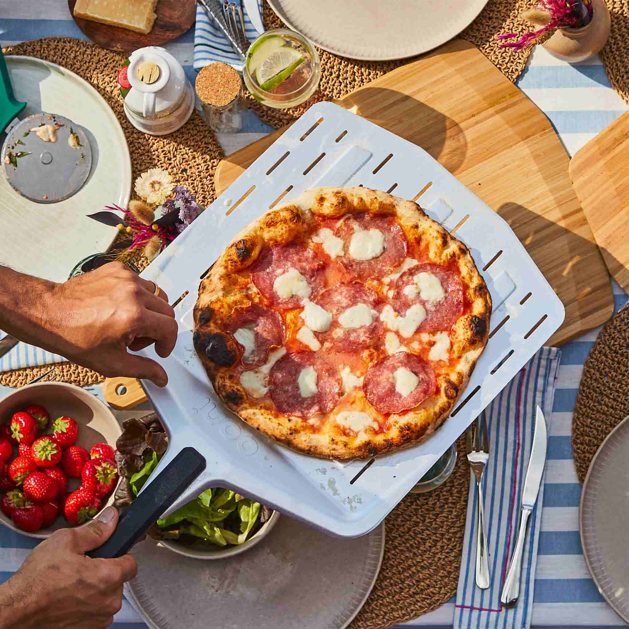 Ooni Perforated Pizza Peel Bundle - Image 5